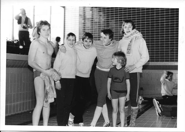 schwimmen_1974-02_20130622_1894610845